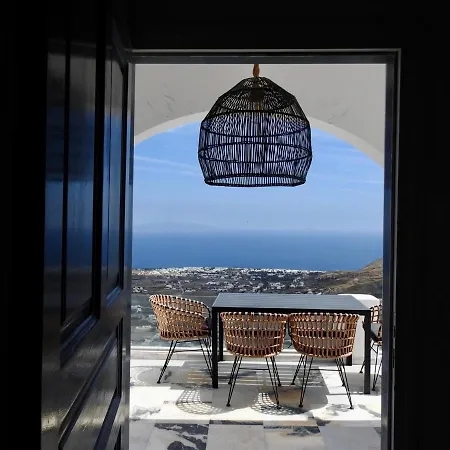 Bluewhite & Santorini Apartment *